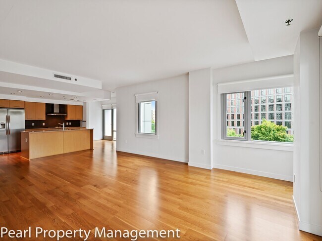 Photo - Waterfront Pearl - 1 bed/1.5 bath/den sw corner unit with parking/2 balconies/river view/most uti... Unit WP409