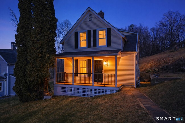 Building Photo - 2 Sherman Ave