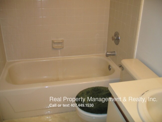 Photo - 3 BR / 2 BA Duplex Off Dean Road