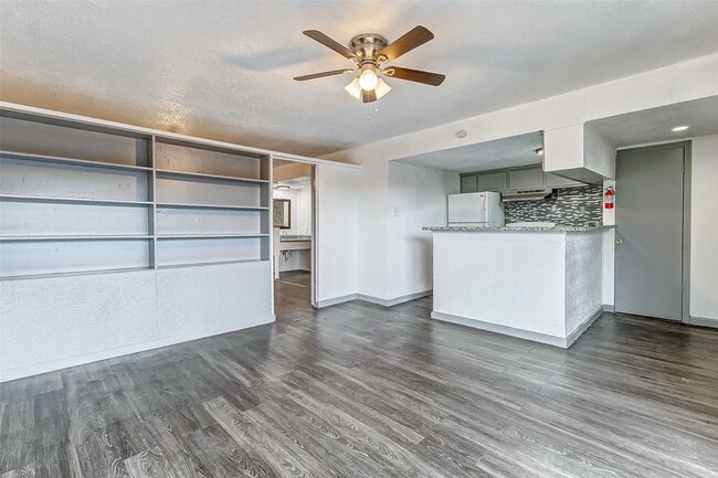 Photo - 7527 Gulf Fwy Unidad 2