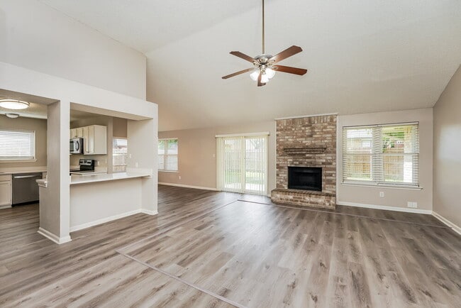 Photo - 2677 Steppington St