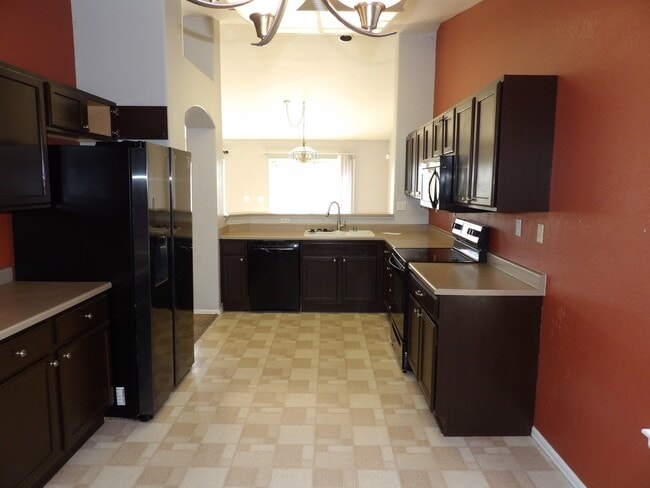 Photo - 875 Aspenglow Ln