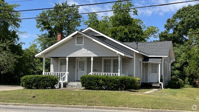 Building Photo - 815 S Brundidge St Rental