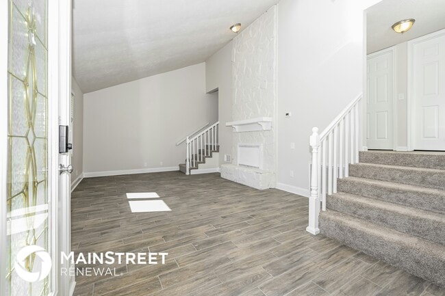 Photo - 589 Springmont Blvd