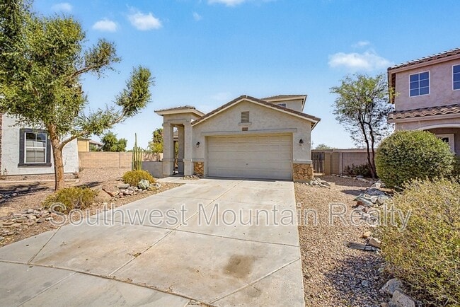 Photo - 44967 Sage Brush Dr