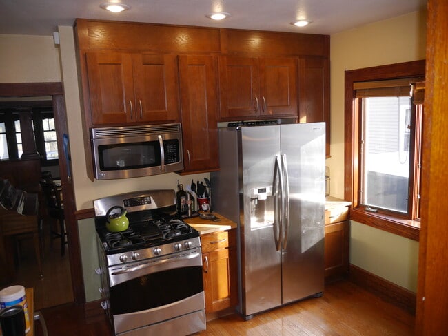 Photo - 1533 N 50th Pl