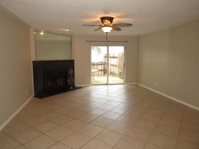 Photo - 9035 Governors Pl Ct