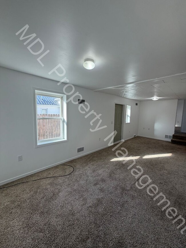 Photo - 206 Harold St Unidad A