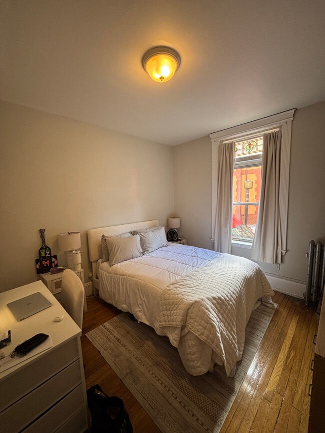 Building Photo - 38 Hemenway St Unit 2