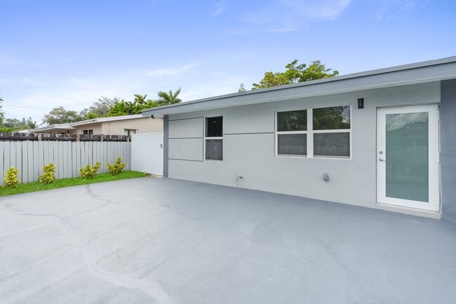 Photo - 2433 NW 97th St Unidad 2437