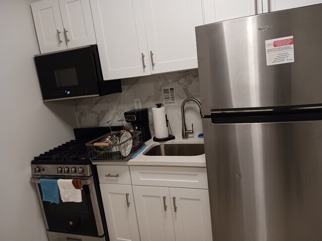 Perfect for Couple or Solo Traveller/Professional - 813 Calhoun Ave Unidad 1