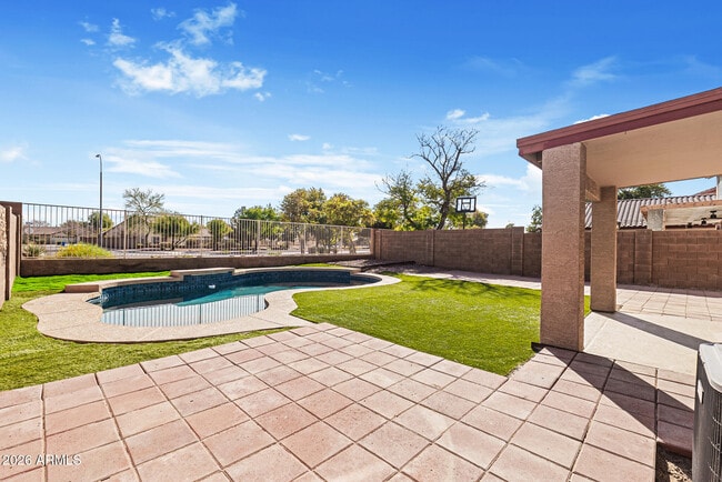 Photo - 7911 S 47th Ln