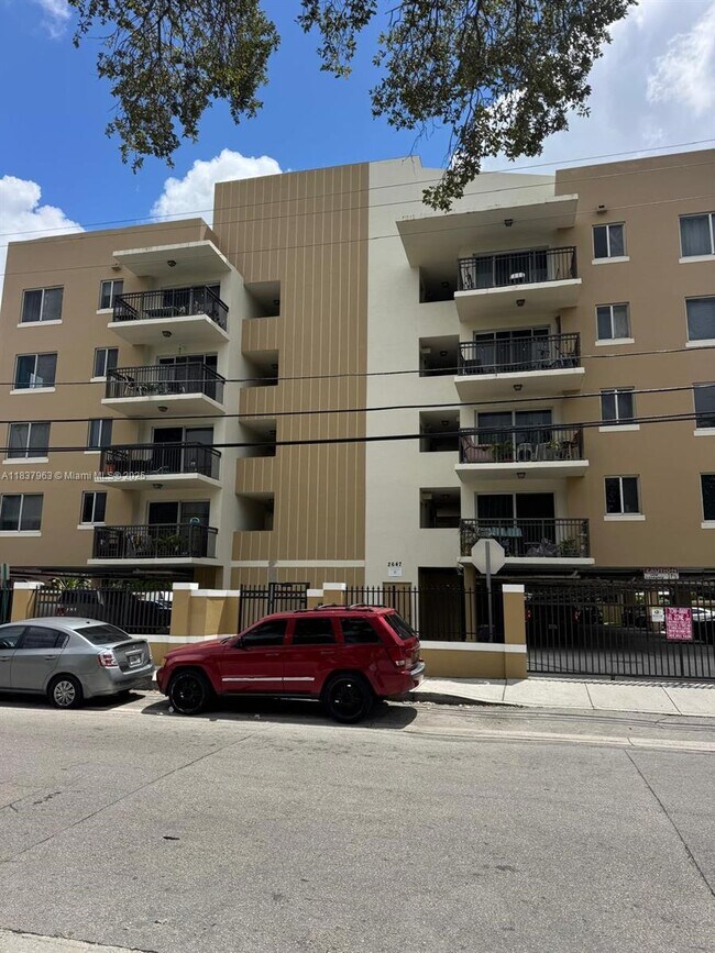 Building Photo - 2647 NW 25th Ave Unit 507 Rental