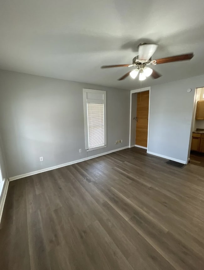 Photo - 205 E College St Unit 205-B