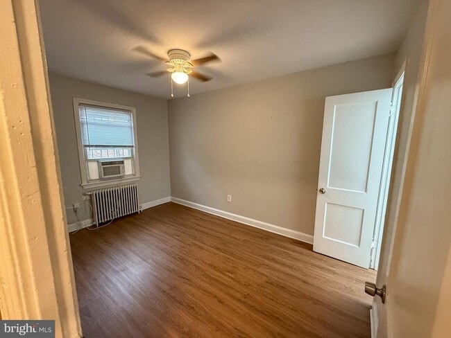 Building Photo - 102 O St SW Unit 1