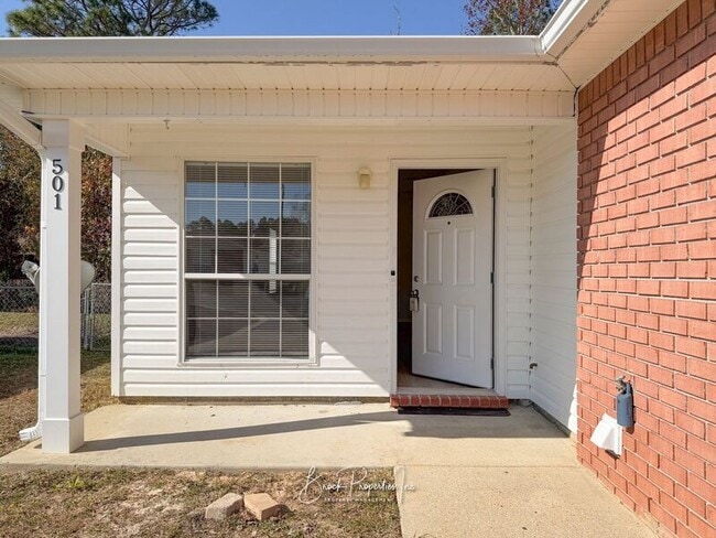 Photo - 501 Ashwood Ln