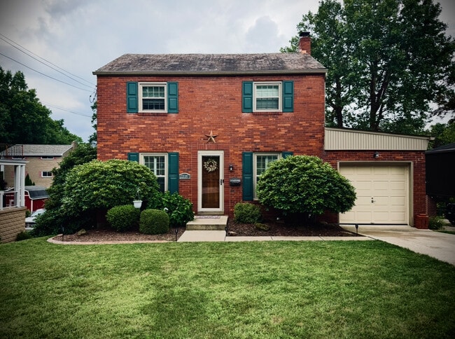 Building Photo - 1125 Hillsview Terrace Rental