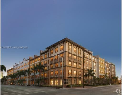 Building Photo - 533 NE 3rd Ave Unit 410 Rental
