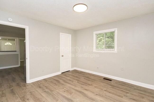 Photo - 1635 Dogwood Dr