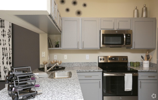 Photo - Sola Westchase