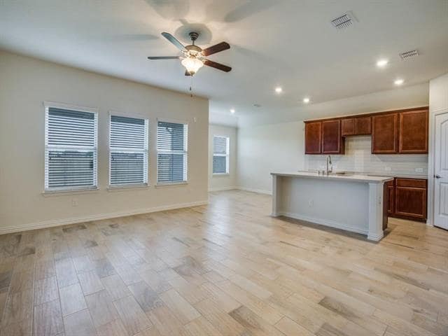 Photo - 8437 High Garden St