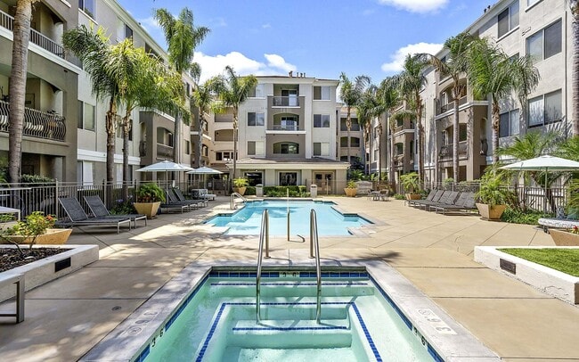 Soak in the hot tub or take a refreshing dip in the pool and enjoy your perfect poolside retreat. - Windsor Main Place