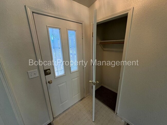 Photo - 988 Blue Ridge Dr