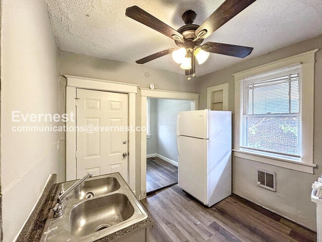 Photo - 180 Clark Pl