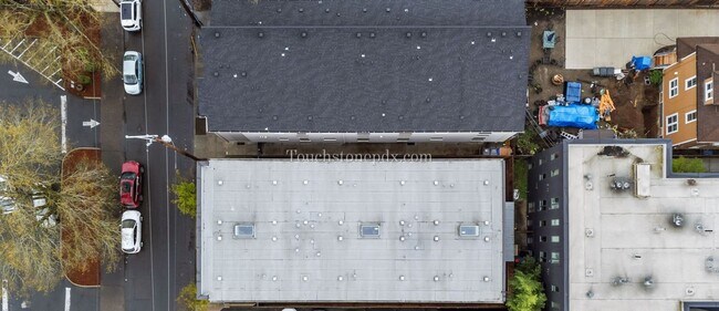 Photo - $500 OFF OF RENT! - Contemporary 2 Bedroom, 1.5 Bathroom Apartment, Northeast Portland Unit #11