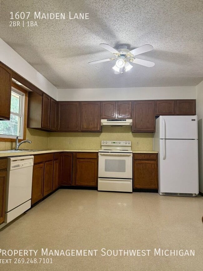 Photo - 1607 Maiden Ln