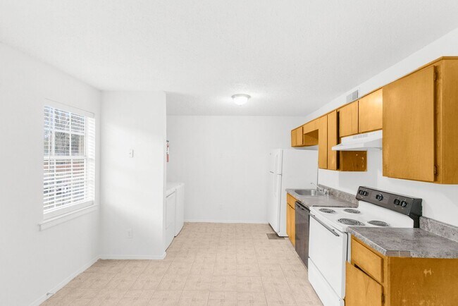 Photo - Piedmont Terrace