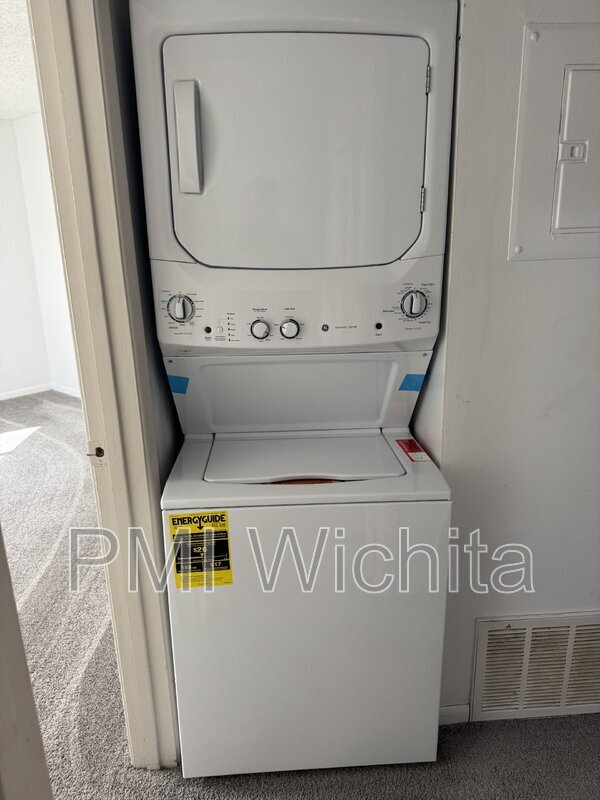 Photo - 3501 W 21st St N Unidad 7