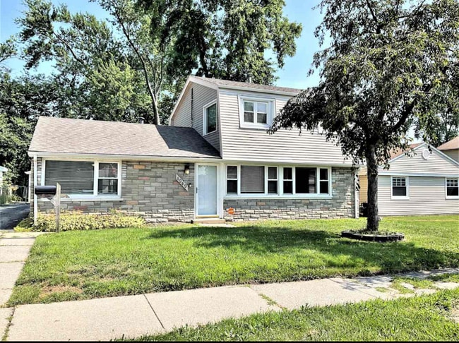 Building Photo - 4949 Paxton Rd Rental