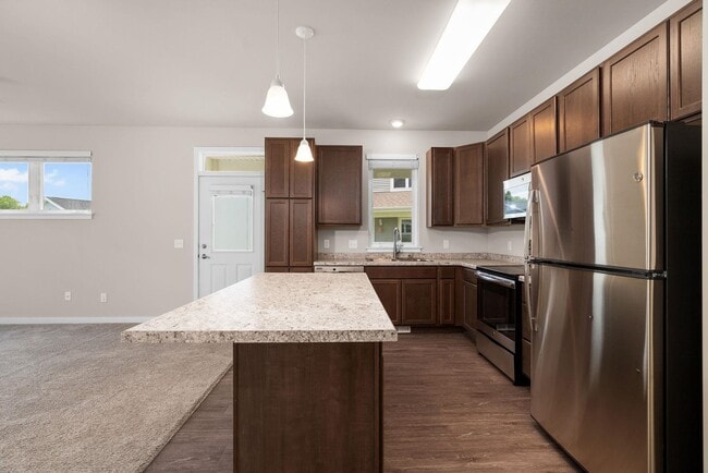 Photo - 4995 Marsh Rd