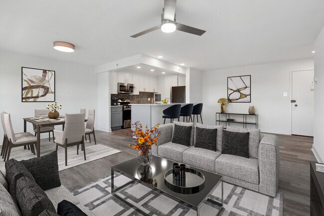 Photo - Ruxton Towers Apartments