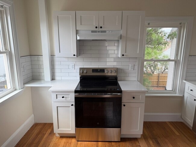 Building Photo - 11 Patten St Unit 2