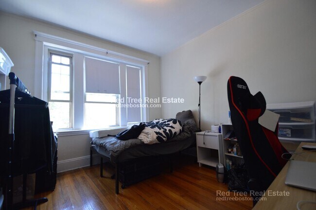 Photo - 1788 Beacon St Unit 6