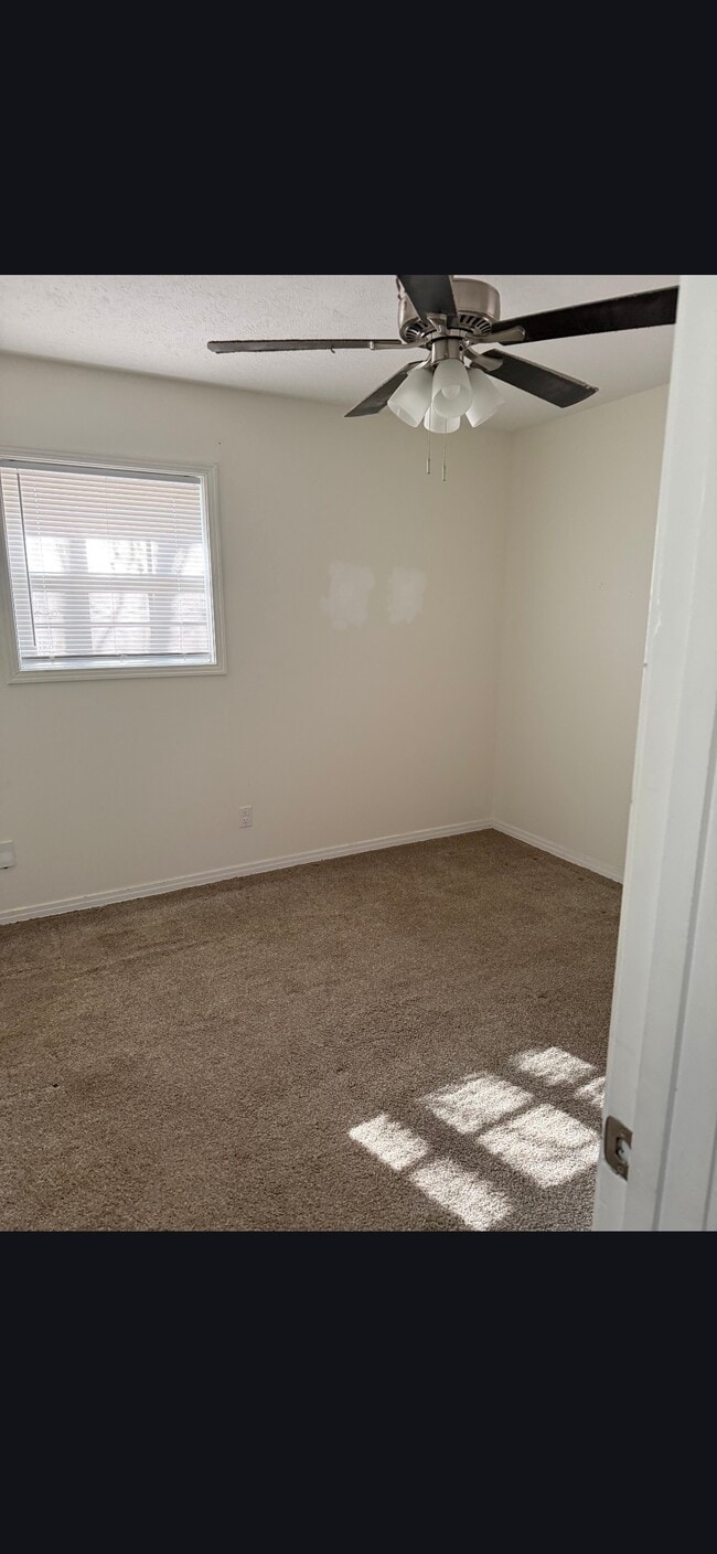 Photo - 619 Cherokee Rd