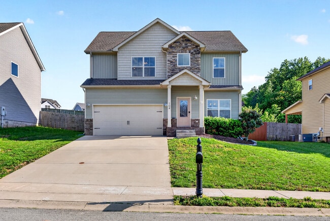 104 Woodtrace Ct