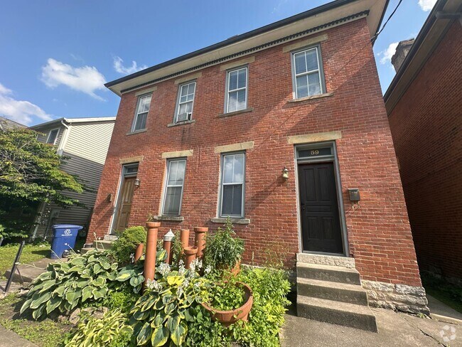 Building Photo - 59-61-61 E Lincoln St Unit 59 Rental