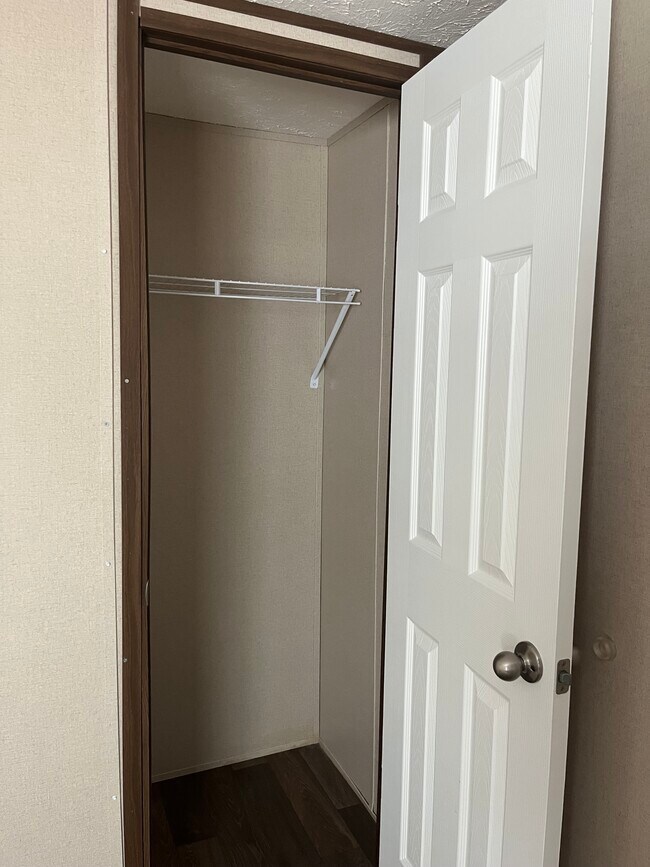 Photo - 4374 Loys Dr