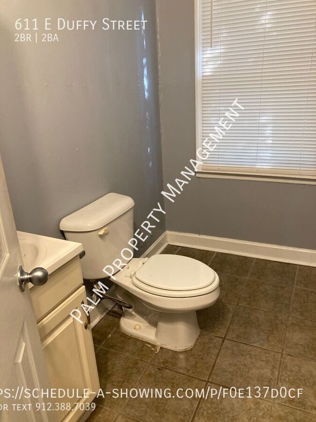 Photo - 611 E Duffy St