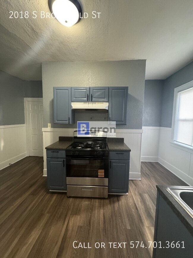 Photo - 2018 S Brookfield St