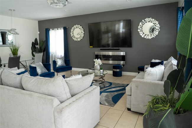 Photo - 2710 NW 5th St