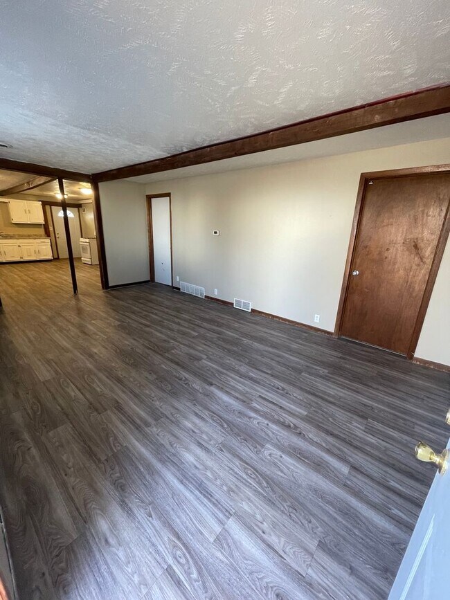 Photo - 601 W Court, 101-103 S Sumner Unidad 103 s sumner