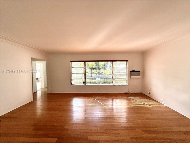 Photo - 845 Fairway Dr