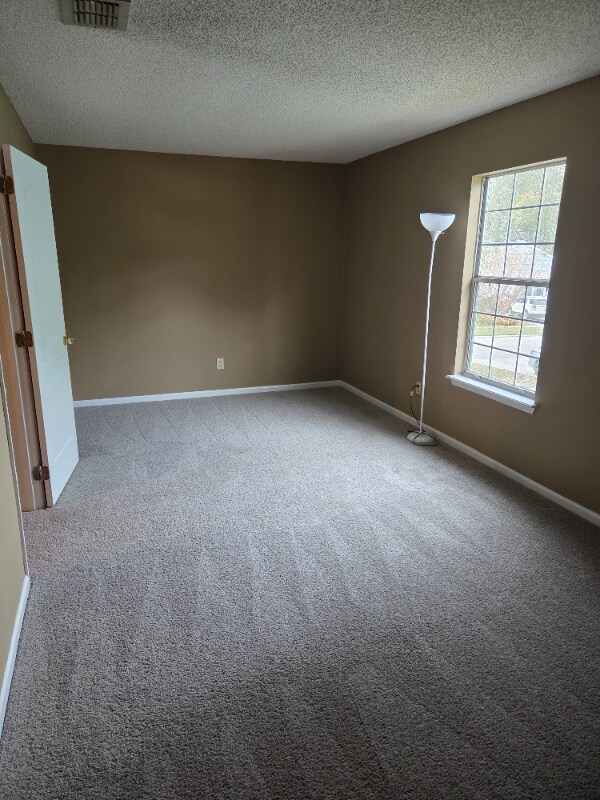 Photo - 9527 Glenn Abbey Way