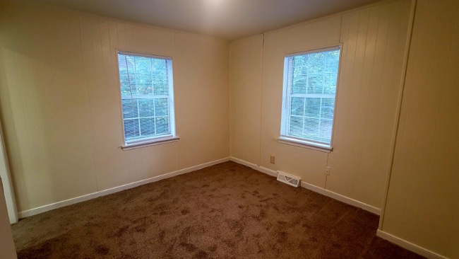 Photo - 3423 Ryburn Rd