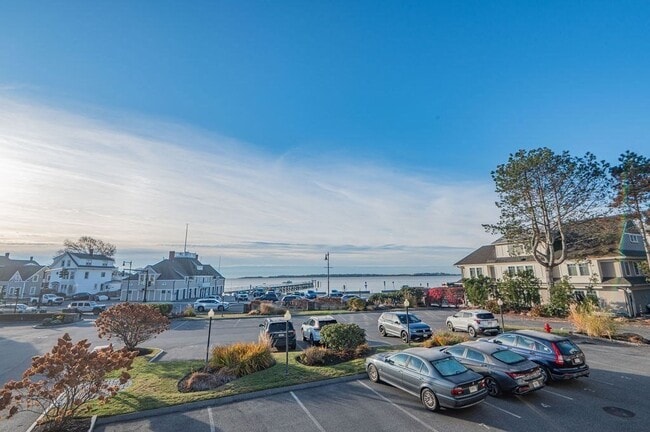 Building Photo - 432 Humphrey St Unit 9