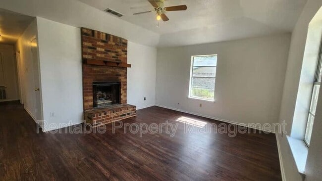 Photo - 109 Arrowhead St Unidad A